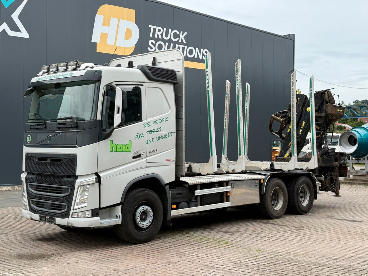 Volvo FH500 6X4 LIV 120 Z Kurzholz - Camión forestal: foto 2 Volvo FH500 6X4 LIV 120 Z Kurzholz - Camión forestal: foto 2