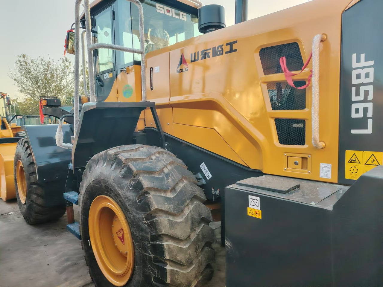 CATERPILLAR LG958F - Cargadora de ruedas: foto 3 CATERPILLAR LG958F - Cargadora de ruedas: foto 3