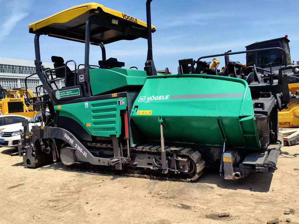 High Quality Used VOGELE 2100-3L Paver Construction Machinery Good Condition VOGELE Paver - Pavimentadora de asfalto: foto 4 High Quality Used VOGELE 2100-3L Paver Construction Machinery Good Condition VOGELE Paver - Pavimentadora de asfalto: foto 4