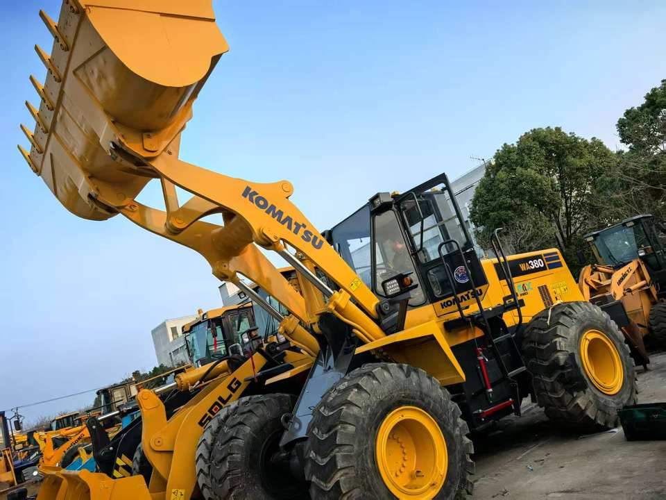 Japan Komatsu WA380-3 WA380-6 WA400-1 WA400-3 WA320-6 WA430-5 Mining Wheel Loader, Used Komatsu WA380 Mini Front End Loader - Cargadora de ruedas: foto 2 Japan Komatsu WA380-3 WA380-6 WA400-1 WA400-3 WA320-6 WA430-5 Mining Wheel Loader, Used Komatsu WA380 Mini Front End Loader - Cargadora de ruedas: foto 2