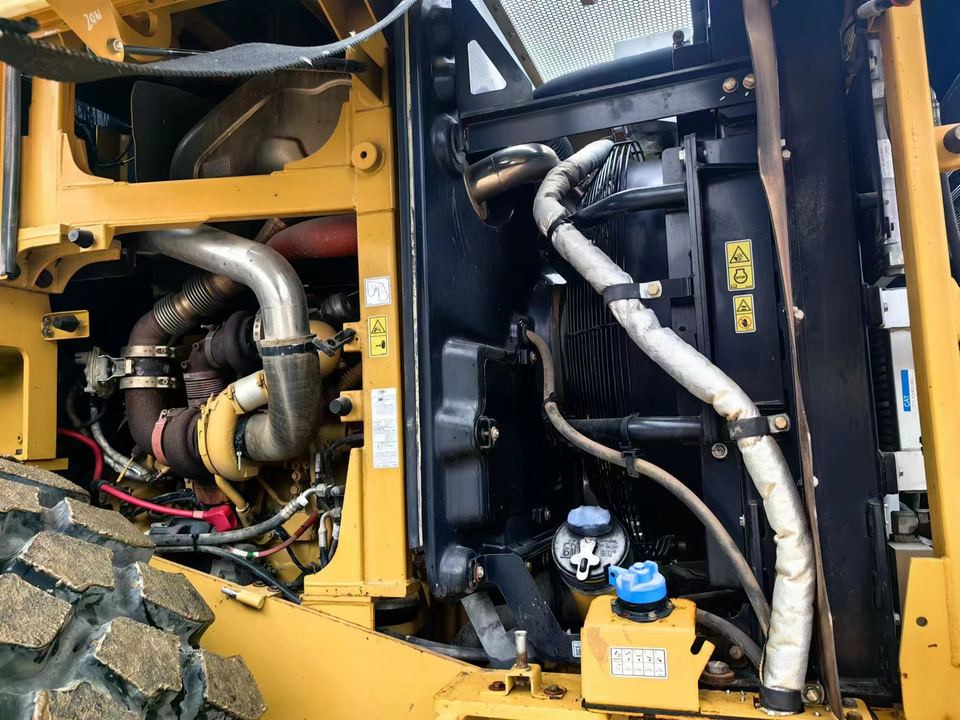 Second Hand Caterpillar CAT 950GC Wheel Loader Used CAT 950GC Wheel Loaders 950GC in Low Price for Hot Sale - Cargadora de ruedas: foto 3 Second Hand Caterpillar CAT 950GC Wheel Loader Used CAT 950GC Wheel Loaders 950GC in Low Price for Hot Sale - Cargadora de ruedas: foto 3