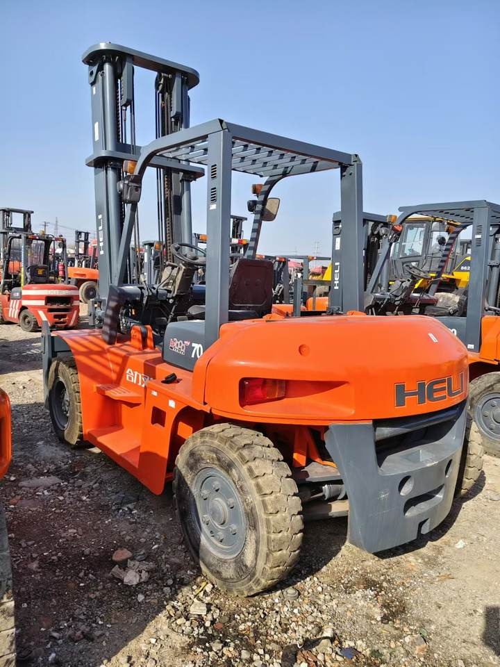 Used Heli 7-Ton Forklift with 4.5m Mast Height - Carretilla elevadora: foto 4 Used Heli 7-Ton Forklift with 4.5m Mast Height - Carretilla elevadora: foto 4
