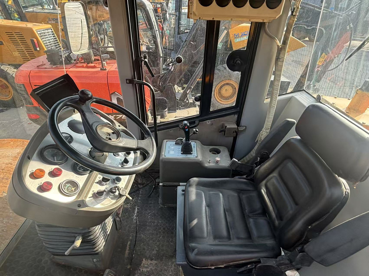 XCMG XS203J - Compactador: foto 5 XCMG XS203J - Compactador: foto 5