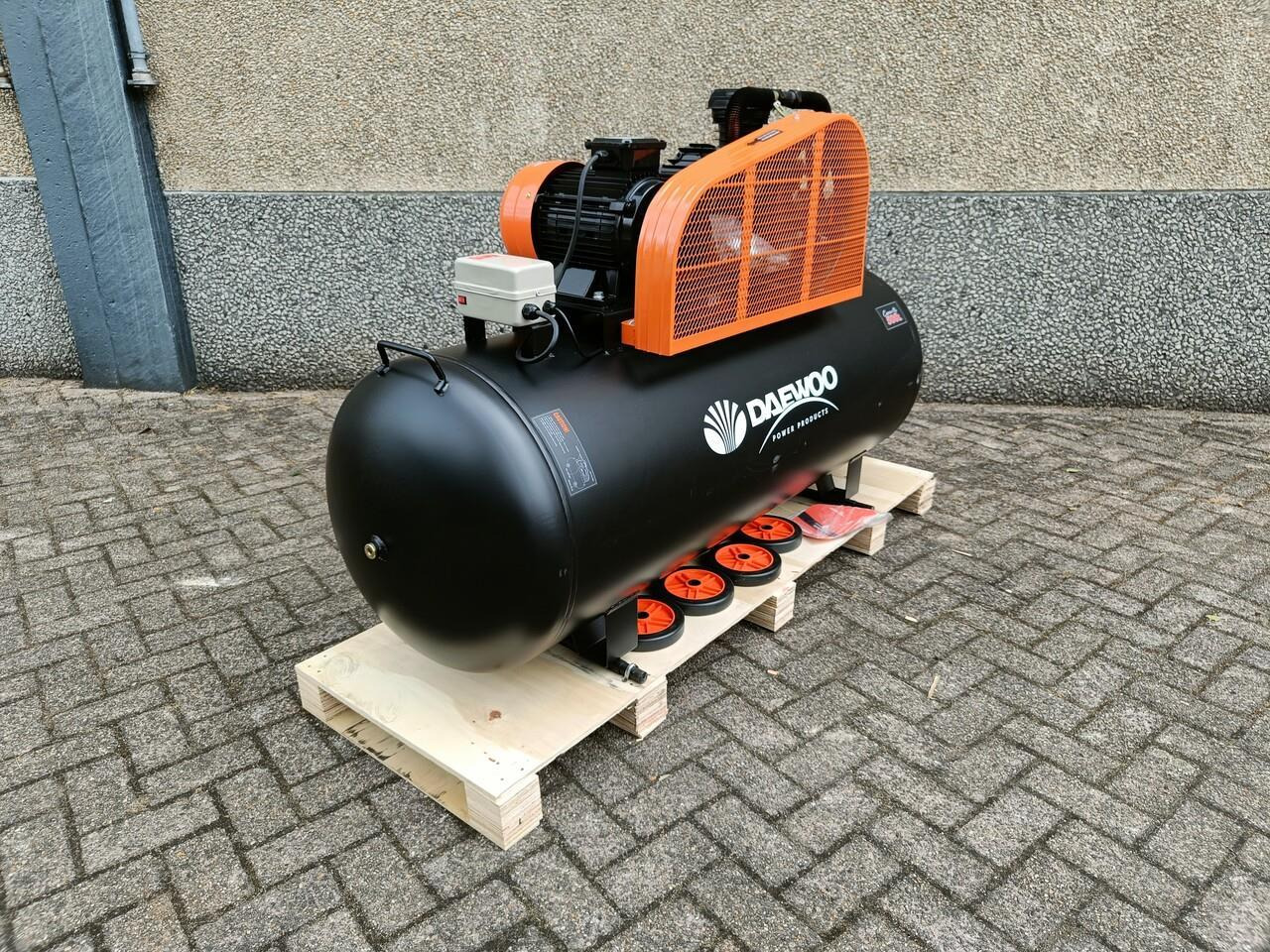 Deawoo DAAX500L Compressor Nieuw - Compresor de aire: foto 1 Deawoo DAAX500L Compressor Nieuw - Compresor de aire: foto 1