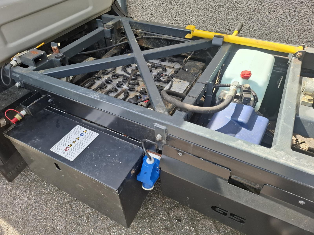 Goupil G5 Elektrische Stratenreinigingsmachine T-92-BSX - Vehículo utilitario eléctrico: foto 2 Goupil G5 Elektrische Stratenreinigingsmachine T-92-BSX - Vehículo utilitario eléctrico: foto 2