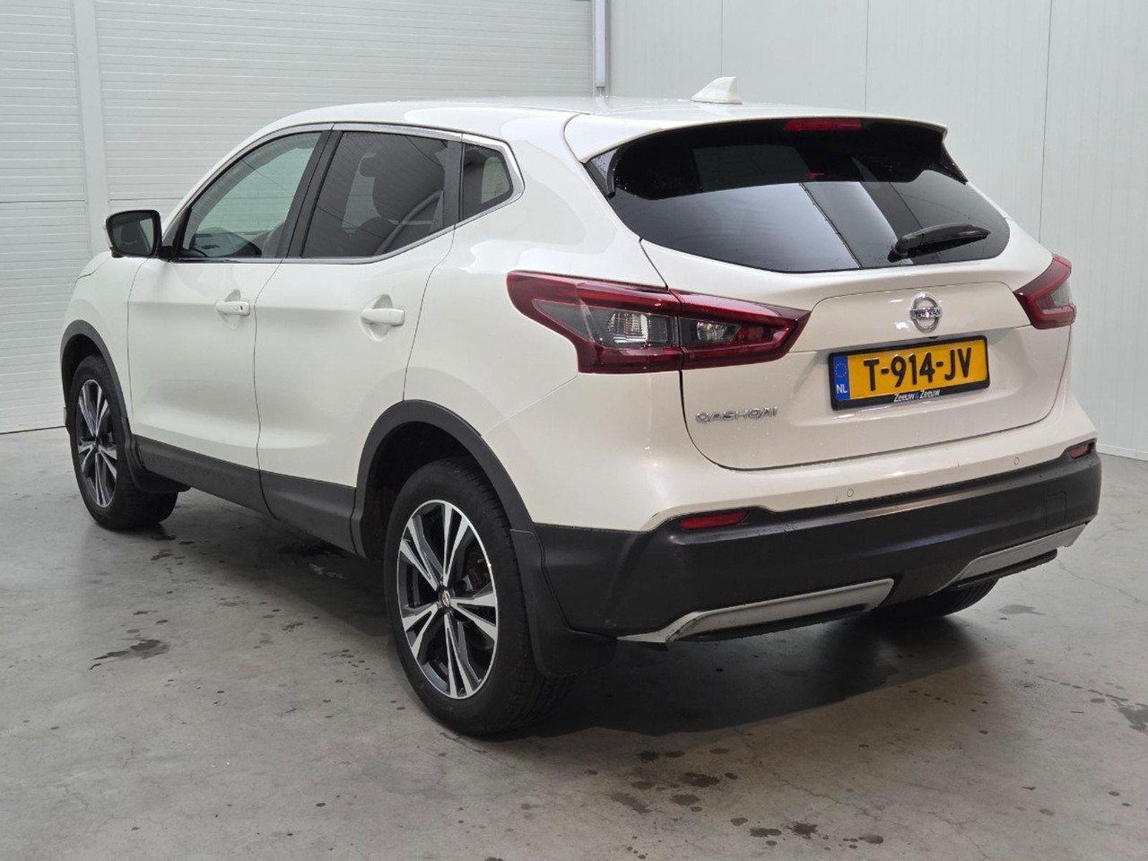 Nissan Qashqai 1.3 DIG - T Acenta | 2020 | 136.596 km | Automaat | T914JV | NAP: Geen oordeel - SUV/ Todoterreno: foto 3 Nissan Qashqai 1.3 DIG - T Acenta | 2020 | 136.596 km | Automaat | T914JV | NAP: Geen oordeel - SUV/ Todoterreno: foto 3