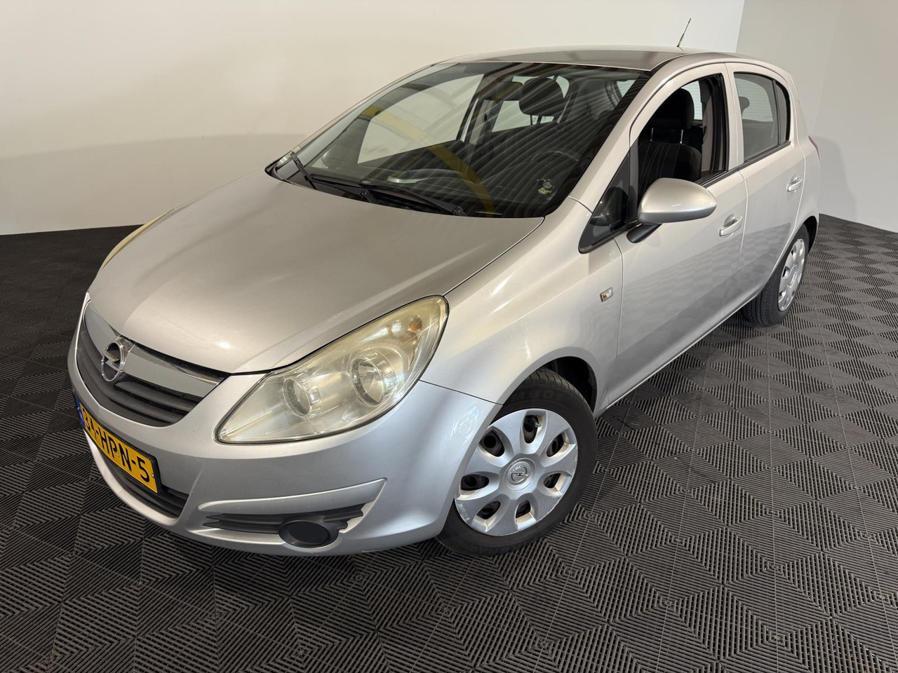 Opel Corsa 1.4-16V Business | 2009 | 196.684 km | 34-HPN-5 - Hatchback: foto 1 Opel Corsa 1.4-16V Business | 2009 | 196.684 km | 34-HPN-5 - Hatchback: foto 1