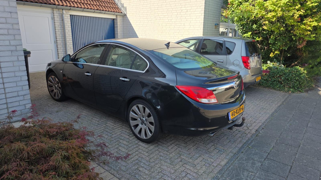 Opel Insignia 2.0 T Executive | 2010 | 179.184 km | 40-KLH-6 - Sedan: foto 3 Opel Insignia 2.0 T Executive | 2010 | 179.184 km | 40-KLH-6 - Sedan: foto 3