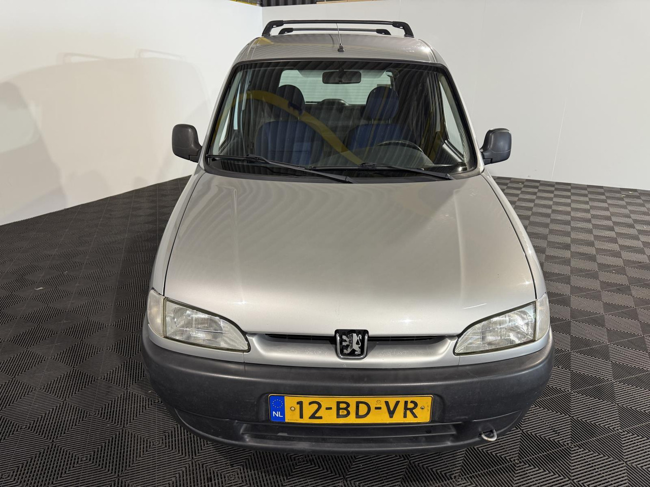 Peugeot Partner 170C 1.9 Avantage | 2002 | 323.595 km |12-BD-VR - Otros maquinaria: foto 2 Peugeot Partner 170C 1.9 Avantage | 2002 | 323.595 km |12-BD-VR - Otros maquinaria: foto 2