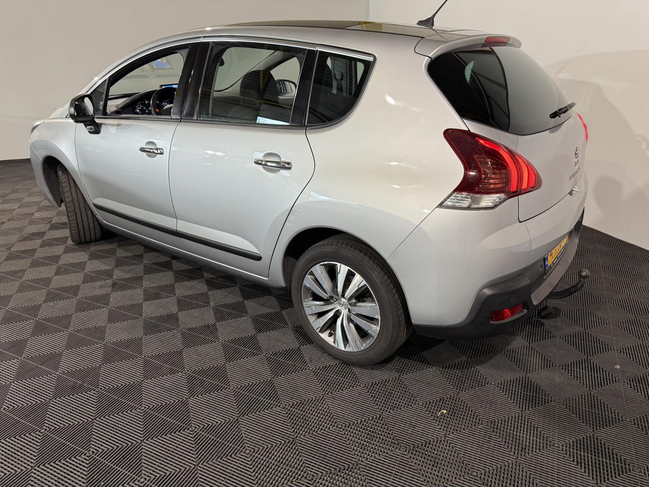 Peugeot 3008 1.6 THP Active | 2014 | 199.032 km | 4-TTB-70 - SUV/ Todoterreno: foto 2 Peugeot 3008 1.6 THP Active | 2014 | 199.032 km | 4-TTB-70 - SUV/ Todoterreno: foto 2