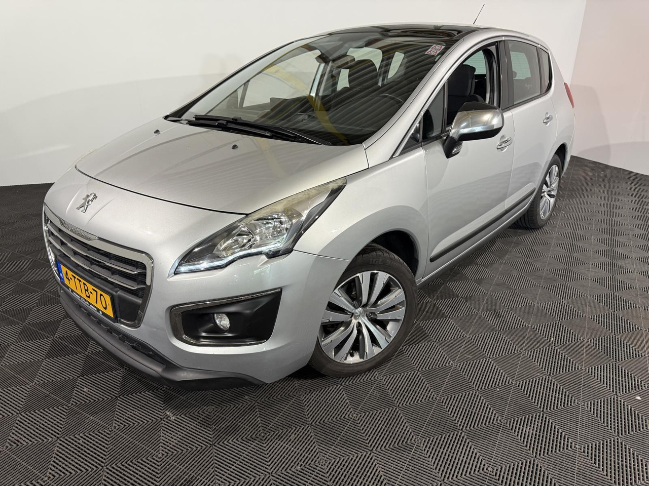Peugeot 3008 1.6 THP Active | 2014 | 199.032 km | 4-TTB-70 - SUV/ Todoterreno: foto 1 Peugeot 3008 1.6 THP Active | 2014 | 199.032 km | 4-TTB-70 - SUV/ Todoterreno: foto 1