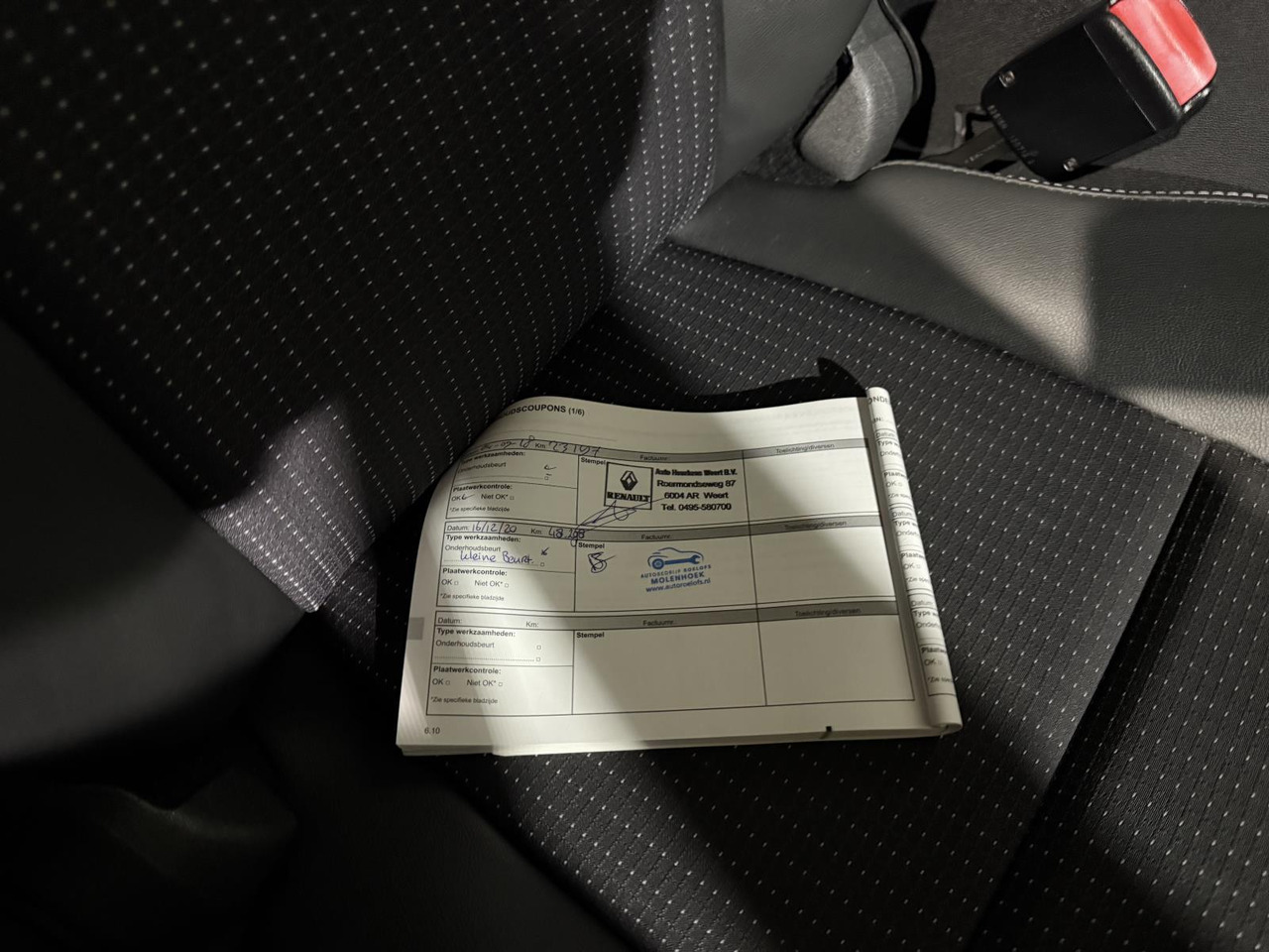 Renault | Scénic | 1.2 TCe Bose | 2013 | 103.433 km | 9KZR67 | Logisch - Coche: foto 2 Renault | Scénic | 1.2 TCe Bose | 2013 | 103.433 km | 9KZR67 | Logisch - Coche: foto 2
