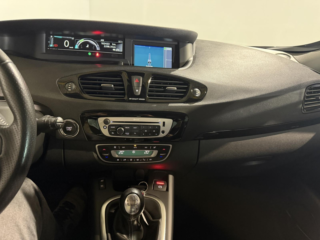 Renault | Scénic | 1.2 TCe Bose | 2013 | 103.433 km | 9KZR67 | Logisch - Coche: foto 5 Renault | Scénic | 1.2 TCe Bose | 2013 | 103.433 km | 9KZR67 | Logisch - Coche: foto 5