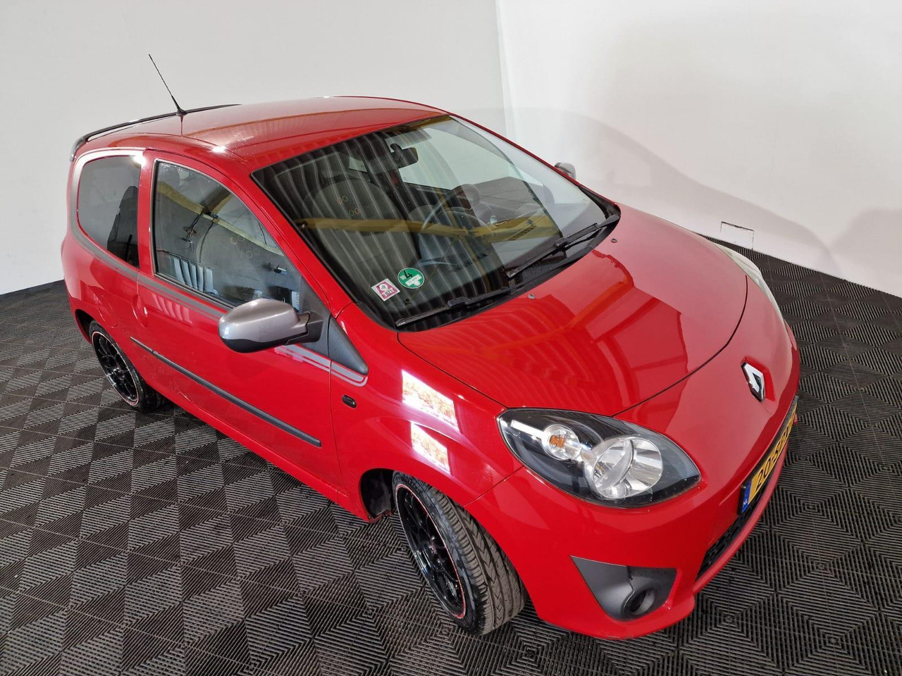 Renault Twingo 1.2-16V Collection | 2011 | 149.179 km | 20-SPX-1 - Hatchback: foto 5 Renault Twingo 1.2-16V Collection | 2011 | 149.179 km | 20-SPX-1 - Hatchback: foto 5