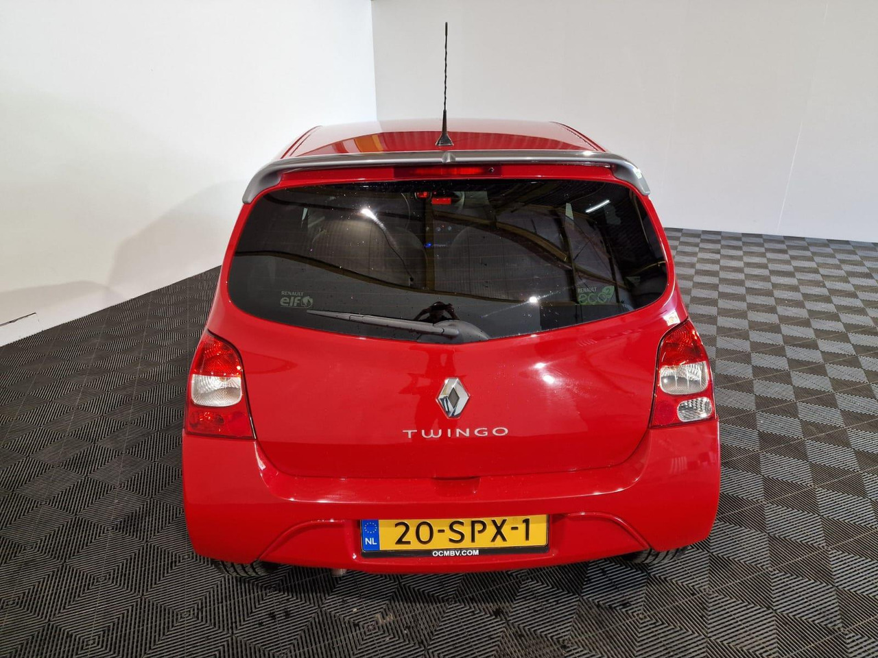 Renault Twingo 1.2-16V Collection | 2011 | 149.179 km | 20-SPX-1 - Hatchback: foto 2 Renault Twingo 1.2-16V Collection | 2011 | 149.179 km | 20-SPX-1 - Hatchback: foto 2