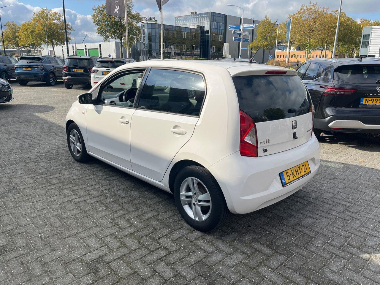 SEAT Mii 1.0 Chill Out | 2013 | 95.838 km | 5KHT21 | NAP: Logisch - Hatchback: foto 3 SEAT Mii 1.0 Chill Out | 2013 | 95.838 km | 5KHT21 | NAP: Logisch - Hatchback: foto 3