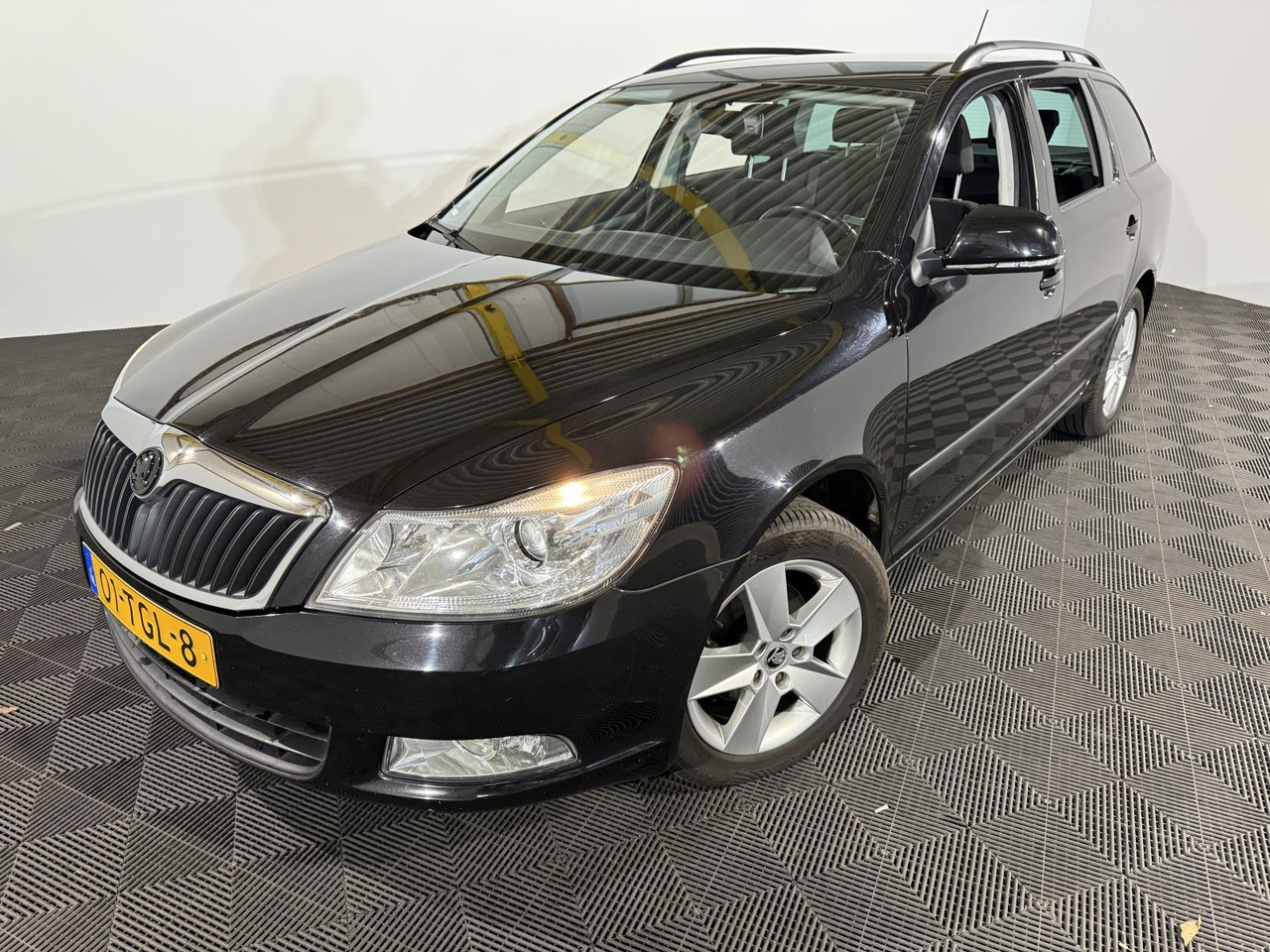 Skoda | Octavia Combi | 1.4 TSI Greentech Ambition Business Line | 2012 | 198.196 km | 01TGL8 | Logisch - Coche: foto 1 Skoda | Octavia Combi | 1.4 TSI Greentech Ambition Business Line | 2012 | 198.196 km | 01TGL8 | Logisch - Coche: foto 1