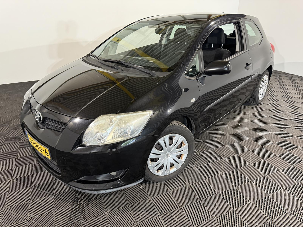 Toyota Auris 1.6-16V Sol Business 25-HHD-6 - Coche: foto 1 Toyota Auris 1.6-16V Sol Business 25-HHD-6 - Coche: foto 1