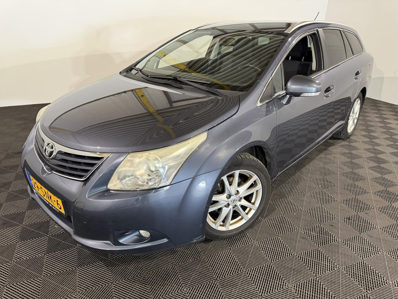 Toyota Avensis Wagon 2.0 VVTi Business | 2011 | 363.331 km | 29-SNK-6 - Coche: foto 1 Toyota Avensis Wagon 2.0 VVTi Business | 2011 | 363.331 km | 29-SNK-6 - Coche: foto 1