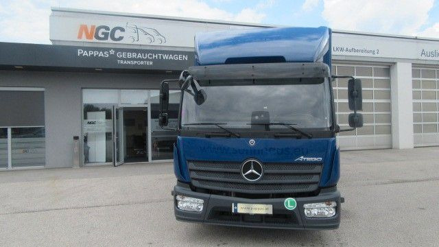 Mercedes-Benz 818L Koffer LBW, Seitentüre (GG 8,6 to.) - Furgoneta caja cerrada: foto 2 Mercedes-Benz 818L Koffer LBW, Seitentüre (GG 8,6 to.) - Furgoneta caja cerrada: foto 2