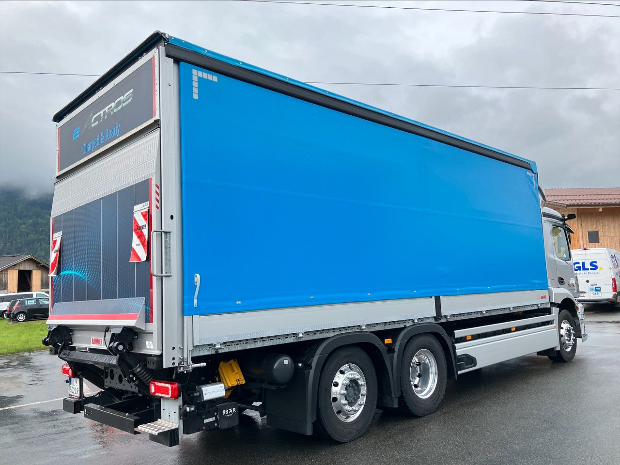 Mercedes-Benz eActros 400L 6x2 - Camión lona, Camión eléctrico: foto 3 Mercedes-Benz eActros 400L 6x2 - Camión lona, Camión eléctrico: foto 3