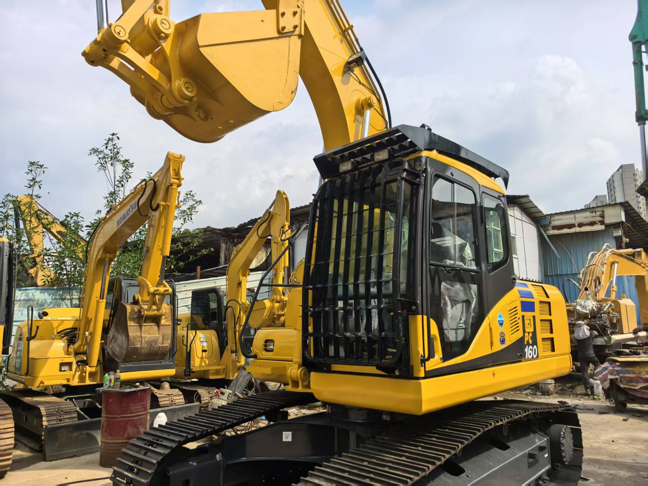 KOMATSU PC160 - Excavadora de cadenas: foto 4 KOMATSU PC160 - Excavadora de cadenas: foto 4