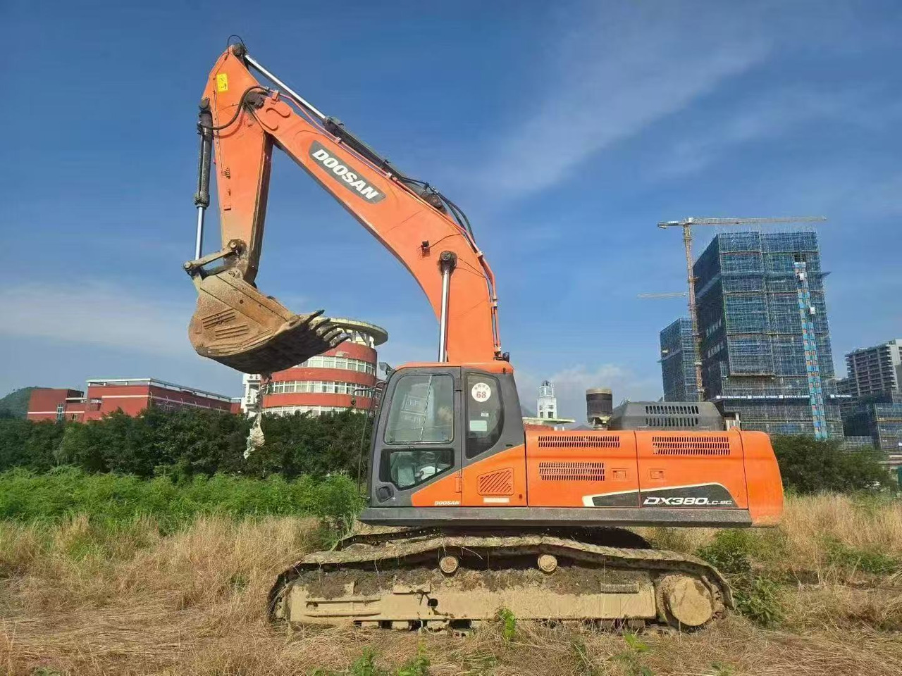 DOOSAN DX380 - Maquinaria de construcción: foto 1 DOOSAN DX380 - Maquinaria de construcción: foto 1