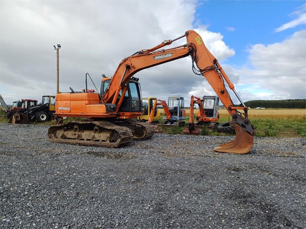 Doosan DX160LC Metsä alustalla  - Excavadora de cadenas: foto 4 Doosan DX160LC Metsä alustalla  - Excavadora de cadenas: foto 4