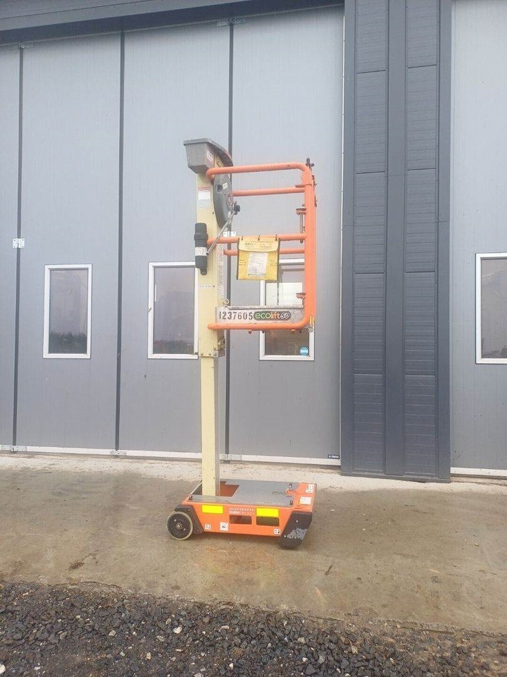 JLG Eco Lift 50 henkilönostin - Plataforma de mástil vertical: foto 1 JLG Eco Lift 50 henkilönostin - Plataforma de mástil vertical: foto 1