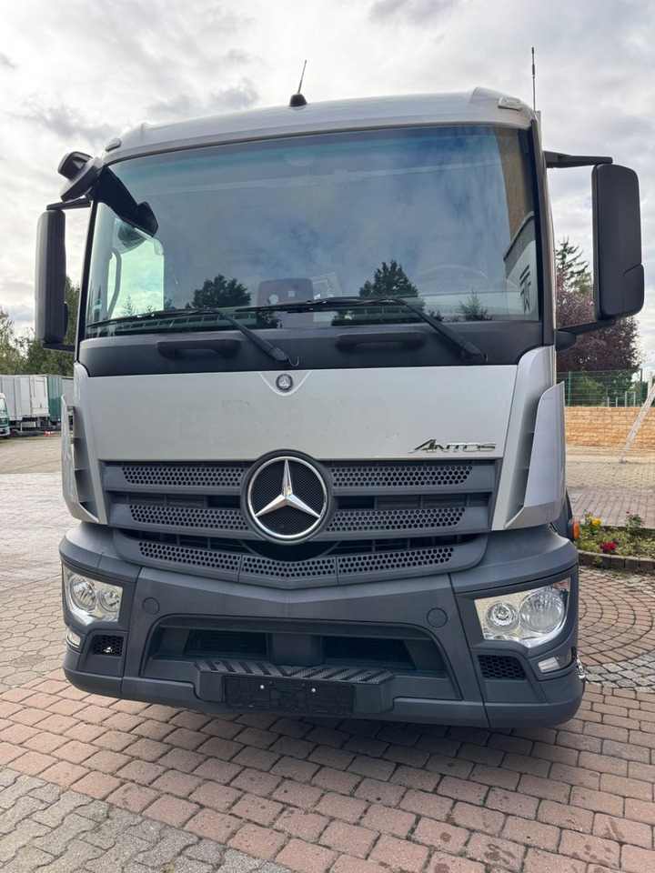 Mercedes-Benz Antos 2540/2xLBW/Kühlung-Defekt/5instock - Camión frigorífico: foto 5 Mercedes-Benz Antos 2540/2xLBW/Kühlung-Defekt/5instock - Camión frigorífico: foto 5