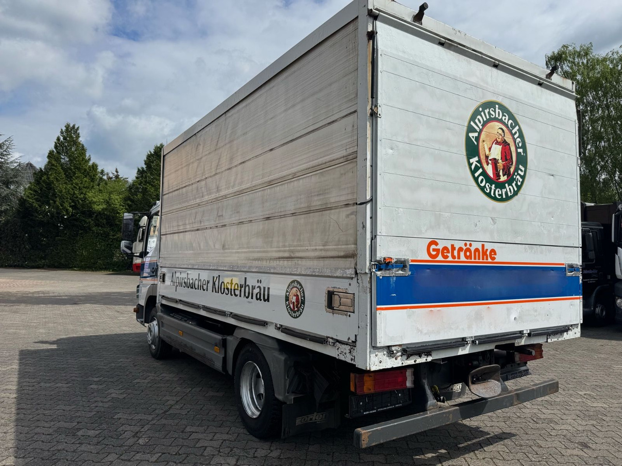 Mercedes-Benz Atego 818/Roll-Plane/Tüv-Neu/1xAHK-Maul/ - Camión transporte de bebidas: foto 4 Mercedes-Benz Atego 818/Roll-Plane/Tüv-Neu/1xAHK-Maul/ - Camión transporte de bebidas: foto 4
