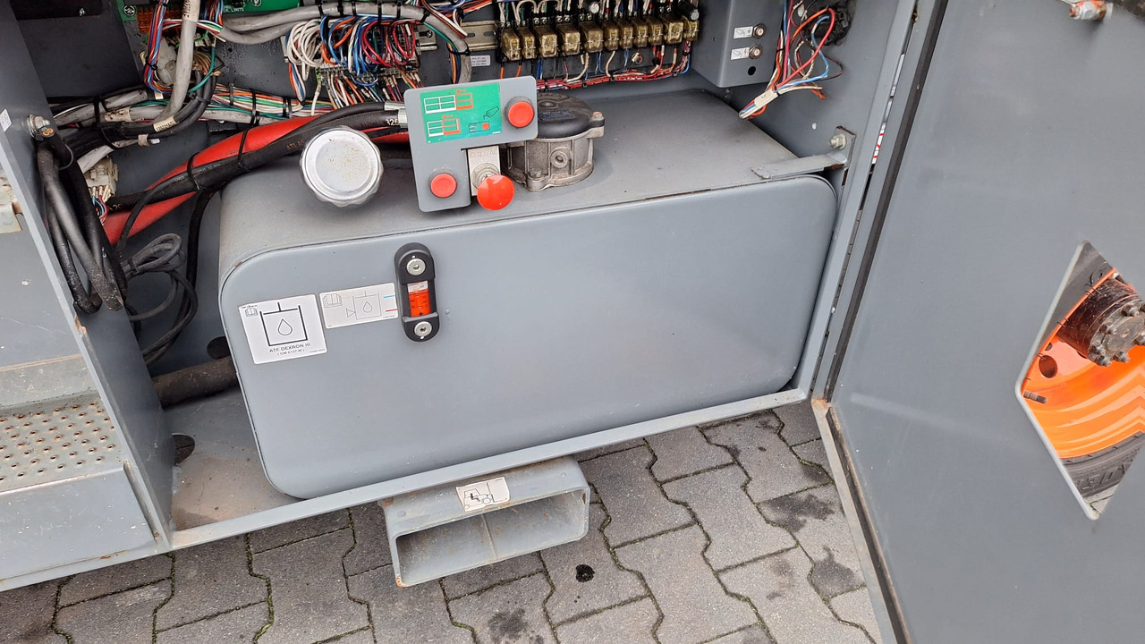 SKYJACK SJ9250 - Plataforma de tijeras: foto 4 SKYJACK SJ9250 - Plataforma de tijeras: foto 4