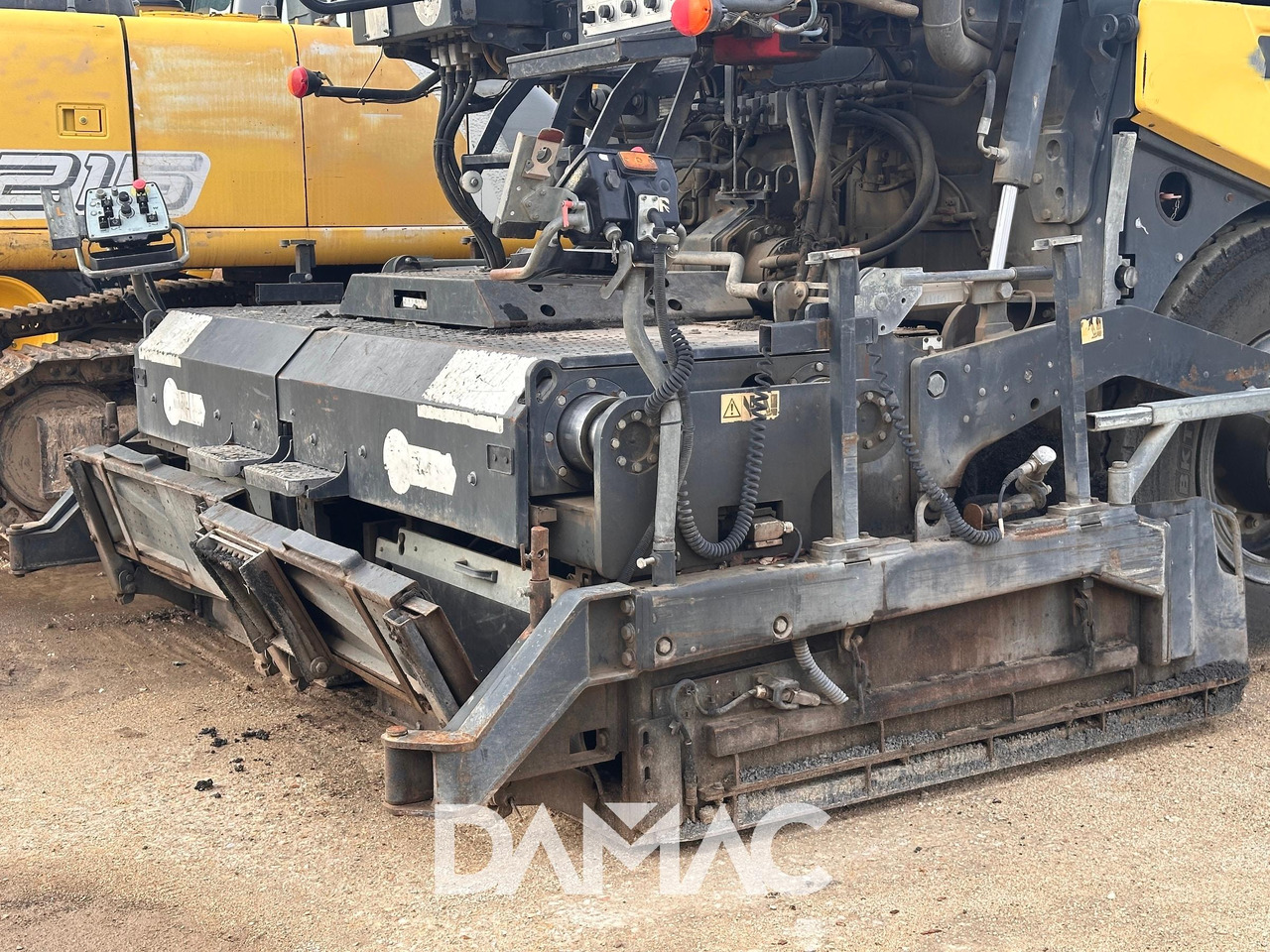 BOMAG BF600 P-2 - Pavimentadora de asfalto: foto 5 BOMAG BF600 P-2 - Pavimentadora de asfalto: foto 5