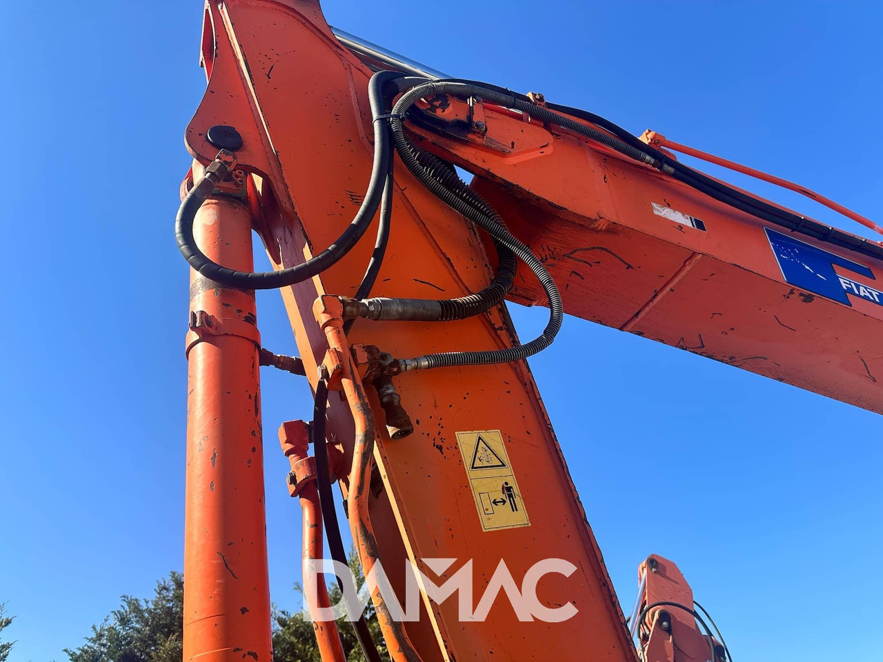 Excavadora de cadenas FIAT KOBELCO E115SR: foto 8 Excavadora de cadenas FIAT KOBELCO E115SR: foto 8