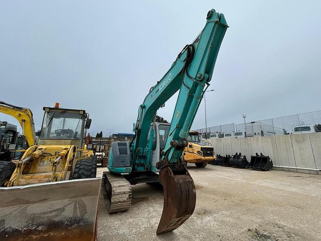 Kobelco SK135SR - Excavadora: foto 2 Kobelco SK135SR - Excavadora: foto 2
