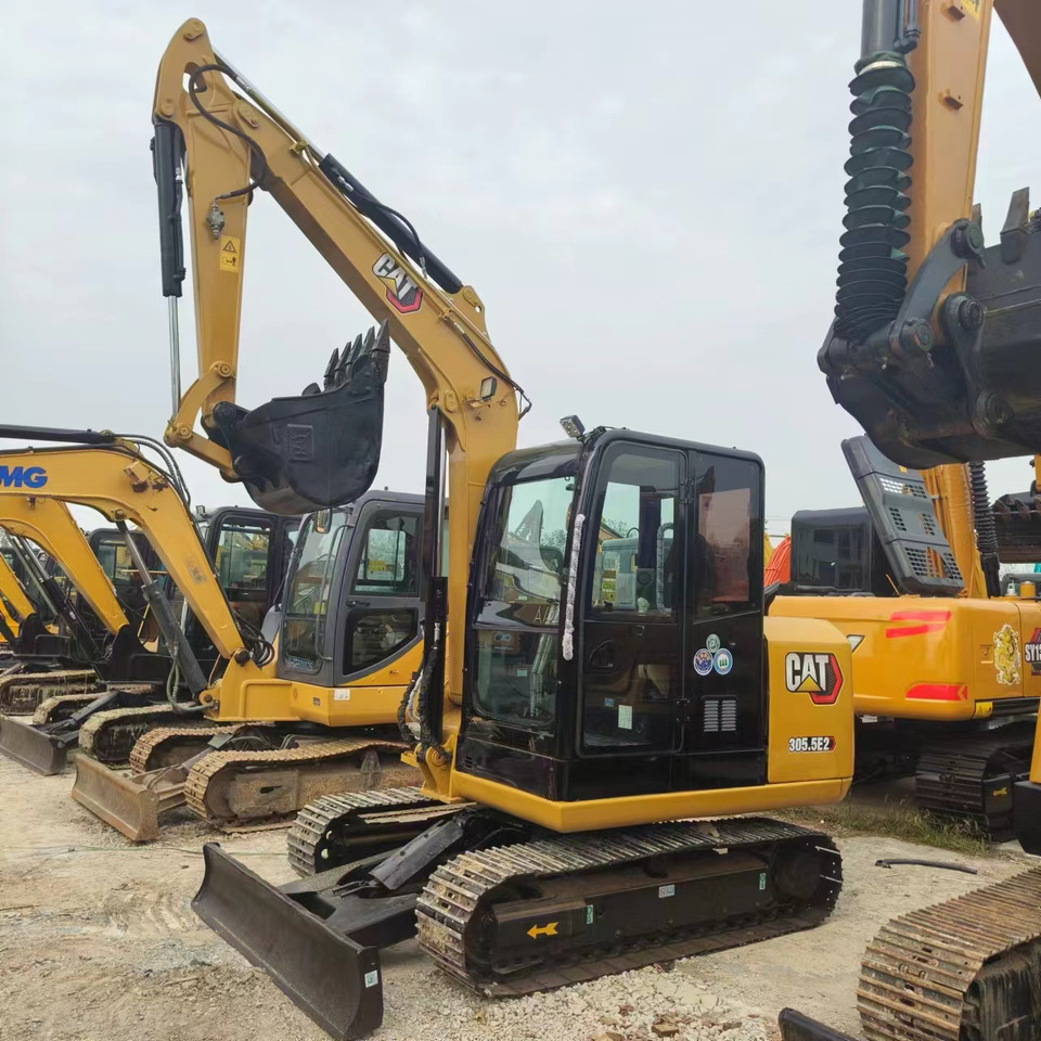 CATERPILLAR 305.5E2 - Miniexcavadora: foto 1 CATERPILLAR 305.5E2 - Miniexcavadora: foto 1