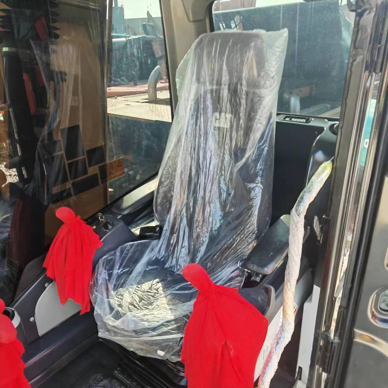 Excavadora de cadenas CATERPILLAR 312D2: foto 8 Excavadora de cadenas CATERPILLAR 312D2: foto 8