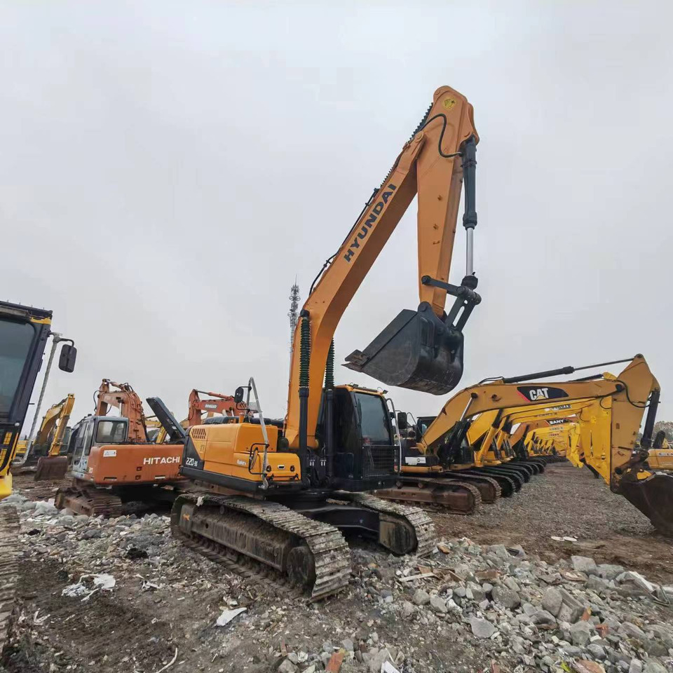 Hyundai HX220L - Excavadora de cadenas: foto 5 Hyundai HX220L - Excavadora de cadenas: foto 5