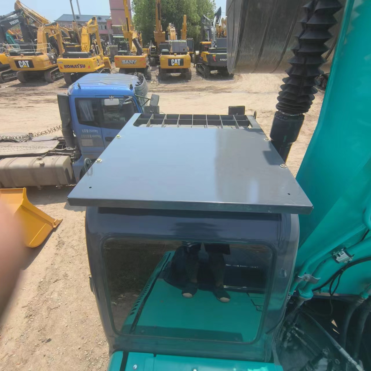 Excavadora de cadenas KOBELCO SK350: foto 11