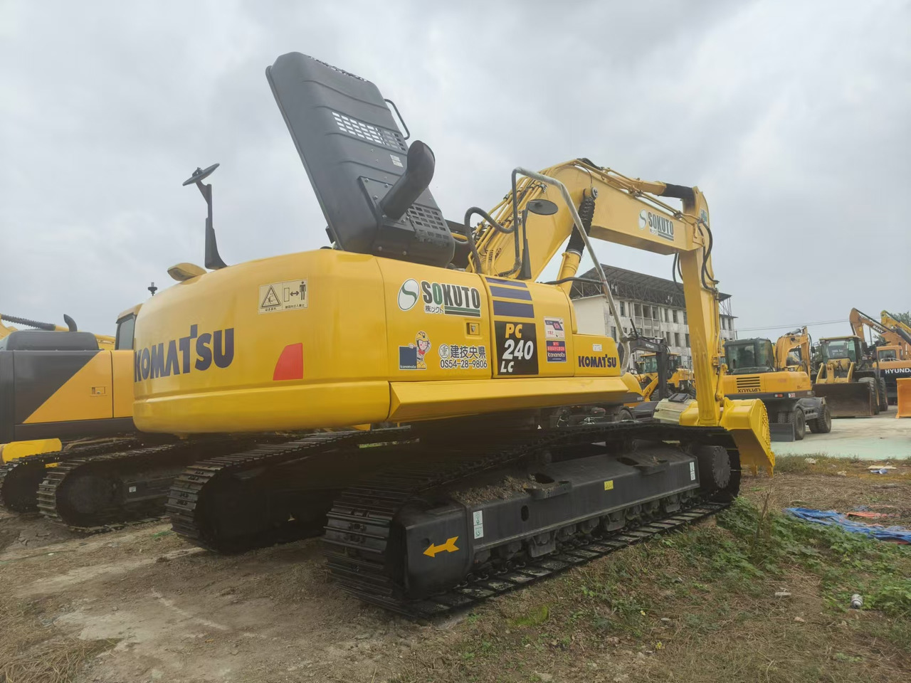 KOMATSU PC240LC-8 - Excavadora de cadenas: foto 1 KOMATSU PC240LC-8 - Excavadora de cadenas: foto 1