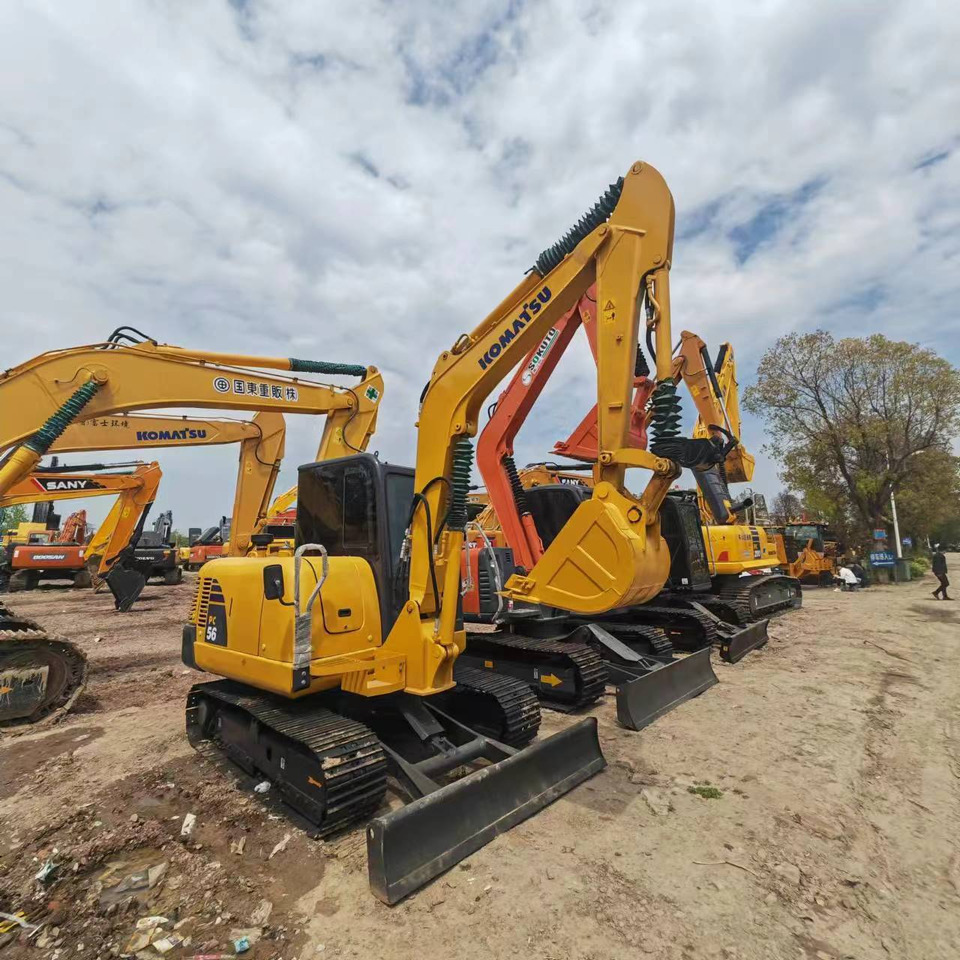 KOMATSU PC56 - Excavadora de cadenas: foto 2 KOMATSU PC56 - Excavadora de cadenas: foto 2