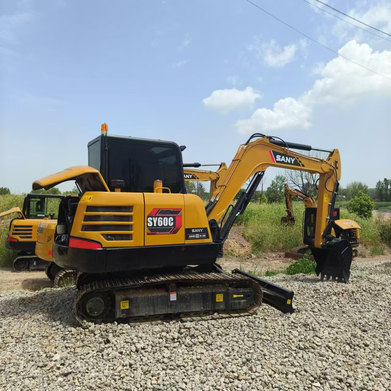 SANY SY60C - Excavadora de cadenas: foto 1 SANY SY60C - Excavadora de cadenas: foto 1