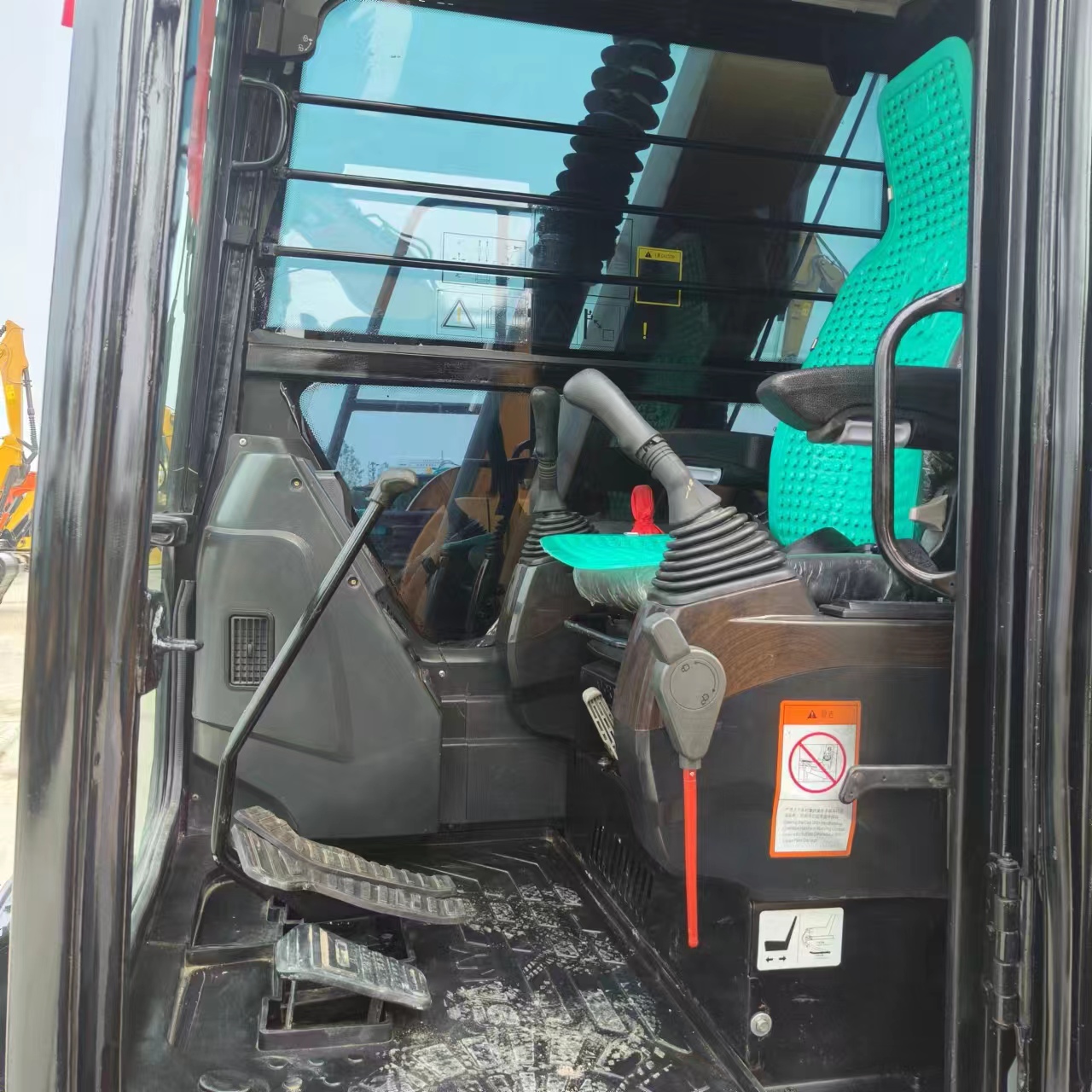 Excavadora de cadenas SANY SY75C: foto 7