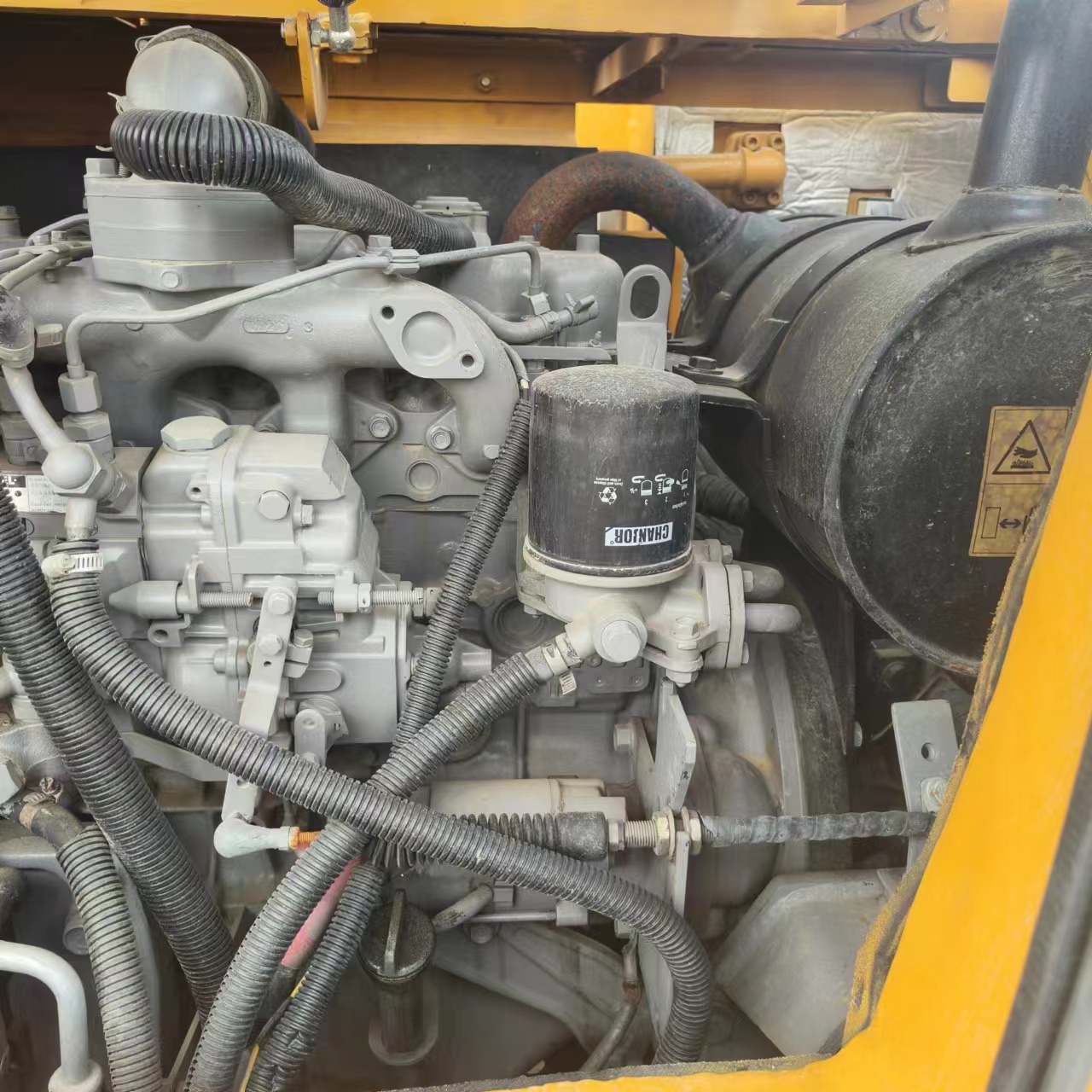 Excavadora de cadenas SANY SY75C: foto 16