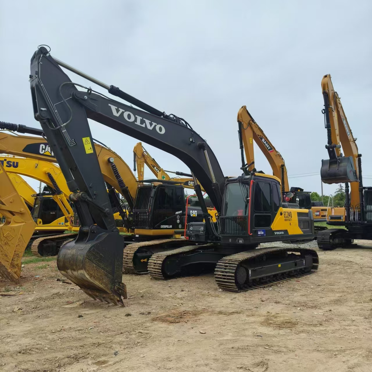 VOLVO EC240 - Excavadora de cadenas: foto 1 VOLVO EC240 - Excavadora de cadenas: foto 1