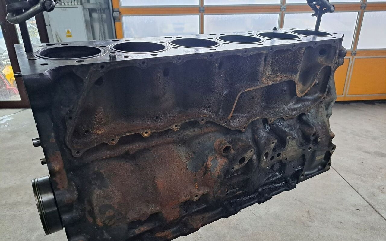 1002016 Renault PREMIUM DXI 11 440 - Bloque de cilindros para Camión: foto 1 1002016 Renault PREMIUM DXI 11 440 - Bloque de cilindros para Camión: foto 1