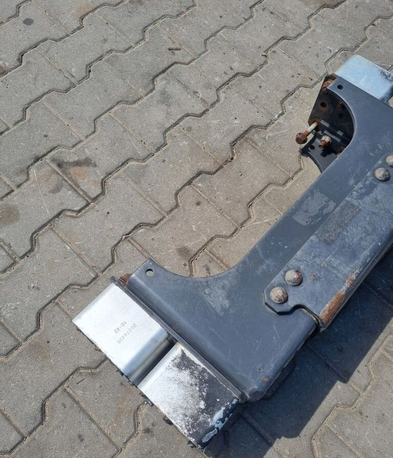 BELKA RAMY MOCOWANIE ZACZEPU HAKA RENAULT PREMIUM MAGNUM KERAX LANDER DXI GAMA T C K VOLVO FH Renault 12 - Suspensión para Camión: foto 4 BELKA RAMY MOCOWANIE ZACZEPU HAKA RENAULT PREMIUM MAGNUM KERAX LANDER DXI GAMA T C K VOLVO FH Renault 12 - Suspensión para Camión: foto 4