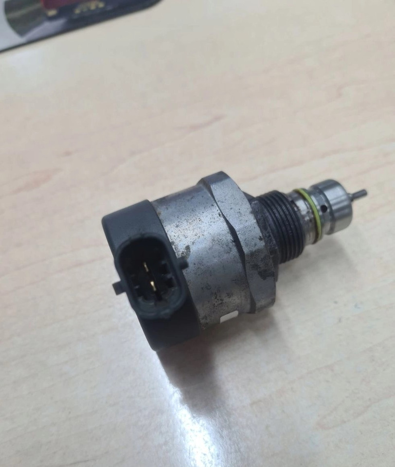 BOSCH- REGULATOR CIŚNIENIA LISTWY PALIWA FORD F-MAX 500 Gc46 9H321 BA 0281006475 - Válvula: foto 5 BOSCH- REGULATOR CIŚNIENIA LISTWY PALIWA FORD F-MAX 500 Gc46 9H321 BA 0281006475 - Válvula: foto 5