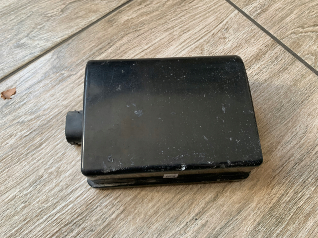 CONTINENTAL RADAR DISTRONIK RENAULT GAMA RANGE VOLVO FH 4 FM 4 FMX FL FE - Sistema eléctrico para Camión: foto 1 CONTINENTAL RADAR DISTRONIK RENAULT GAMA RANGE VOLVO FH 4 FM 4 FMX FL FE - Sistema eléctrico para Camión: foto 1