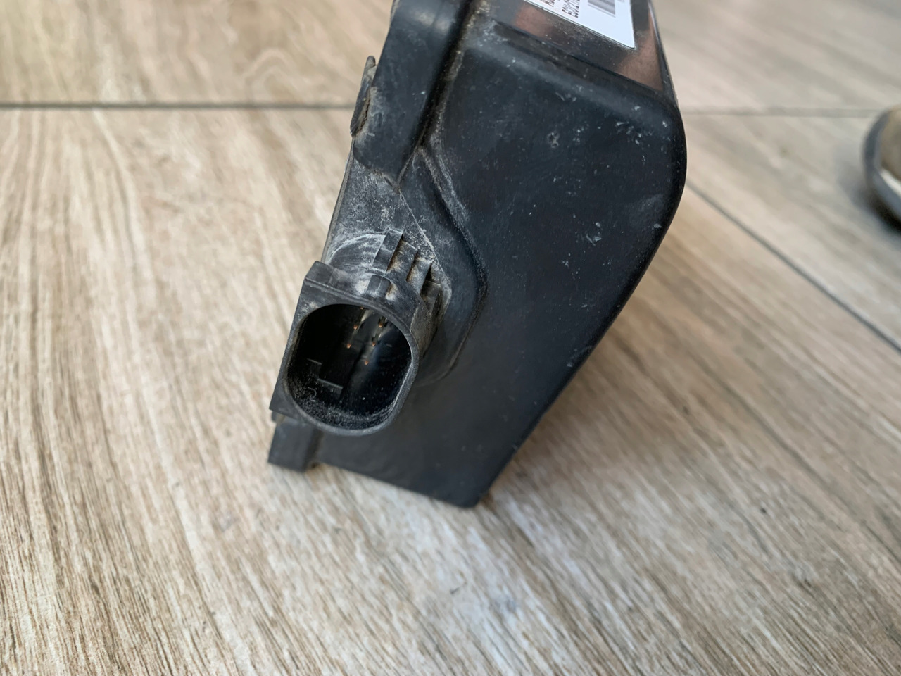 CONTINENTAL RADAR DISTRONIK RENAULT GAMA RANGE VOLVO FH 4 FM 4 FMX FL FE - Sistema eléctrico para Camión: foto 2 CONTINENTAL RADAR DISTRONIK RENAULT GAMA RANGE VOLVO FH 4 FM 4 FMX FL FE - Sistema eléctrico para Camión: foto 2